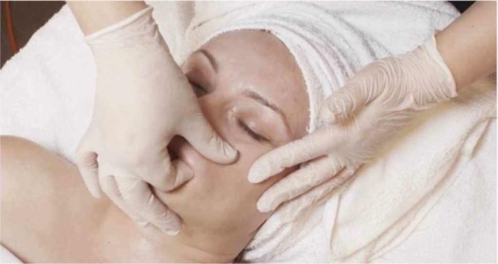 Sculptural Buccal Massage Facial Special