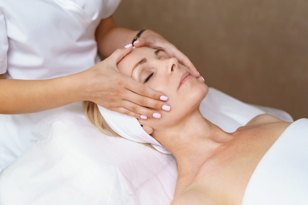 Facial at Beverly's